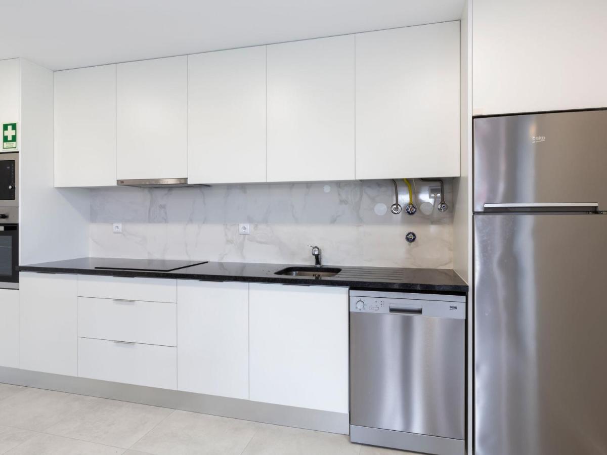 Beautiful Apartment In S O Martinho Do Porto With Balcony São Martinho do Porto Exterior foto