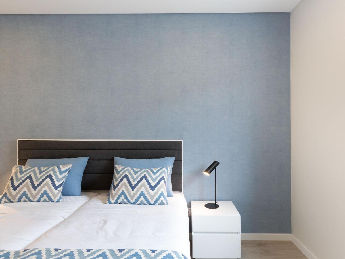 Beautiful Apartment In S O Martinho Do Porto With Balcony São Martinho do Porto Exterior foto